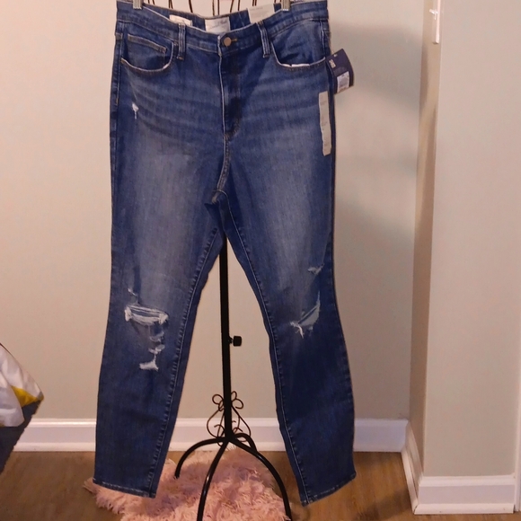 NWTS High Rise Skinny Distressed  16L jeans - Picture 2 of 6